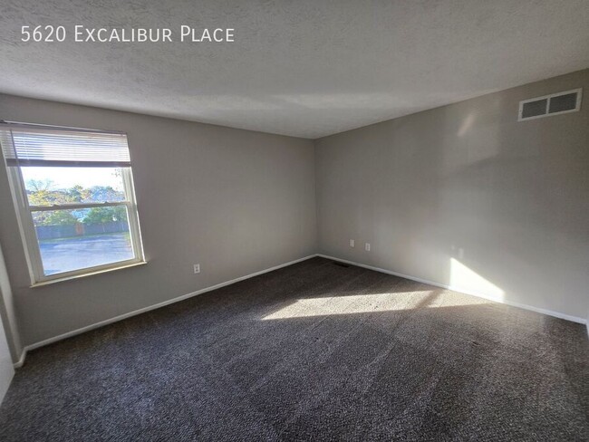 Building Photo - 5620 Excalibur Pl