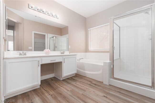 Building Photo - 5432 N Roaring Surf Dr