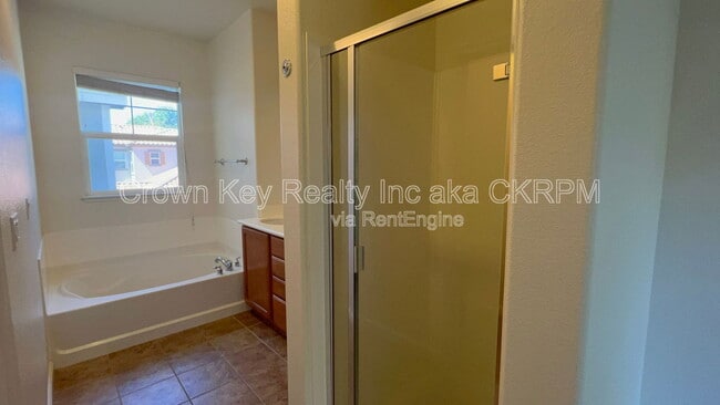 Building Photo - 151 W Saltillo Ln