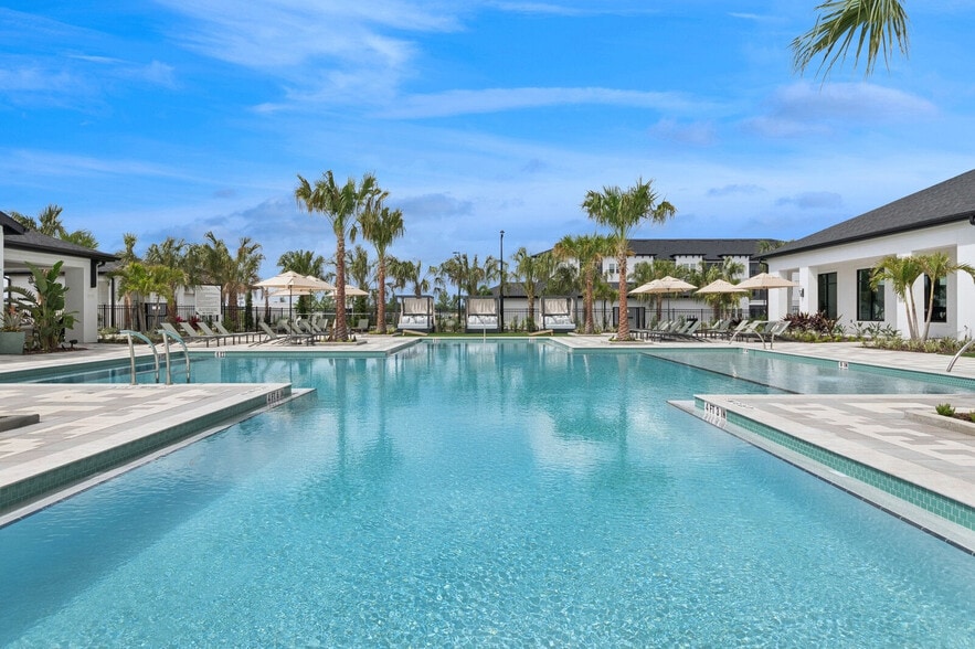 Primary Photo - Ascend Crossroads