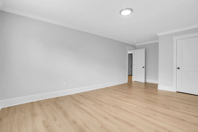 Building Photo - 108 Averill St