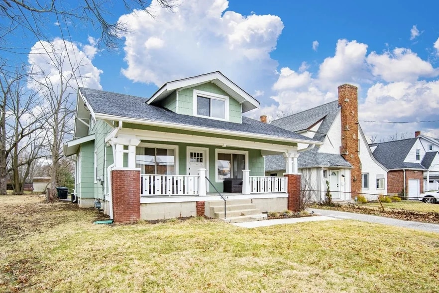 Primary Photo - 6214 Kennedy Ave