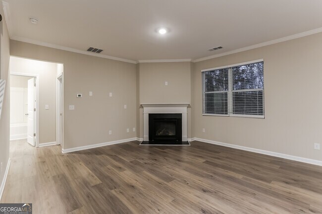 Building Photo - 143 Cool Creek Ct