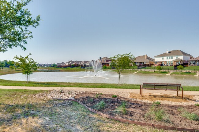 Building Photo - 1413 Lone Pine Dr