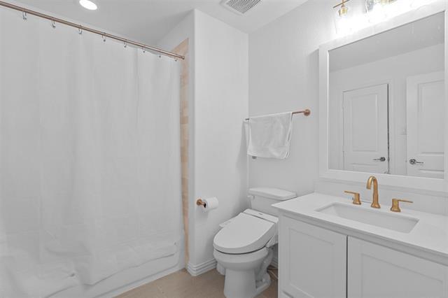 Building Photo - 2241 Red Cedar Trl