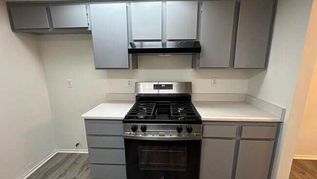 Building Photo - Remodeled Single Story West Lancaster Home