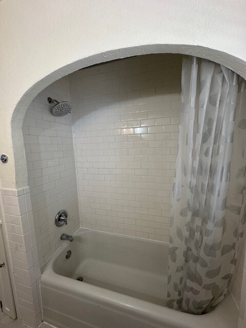 Building Photo - 212 Edgemere Ct