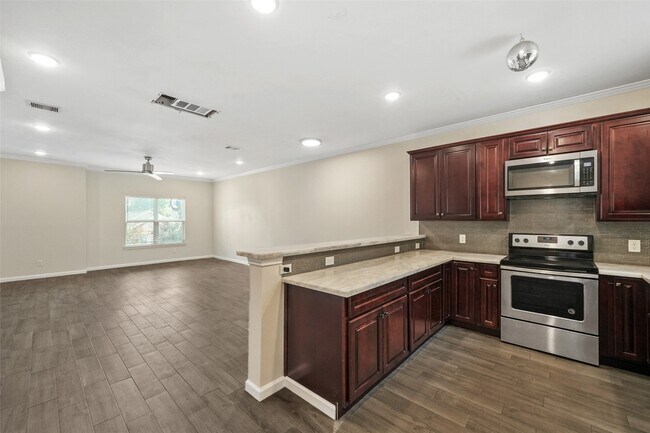 Building Photo - 16918 Glenheath St