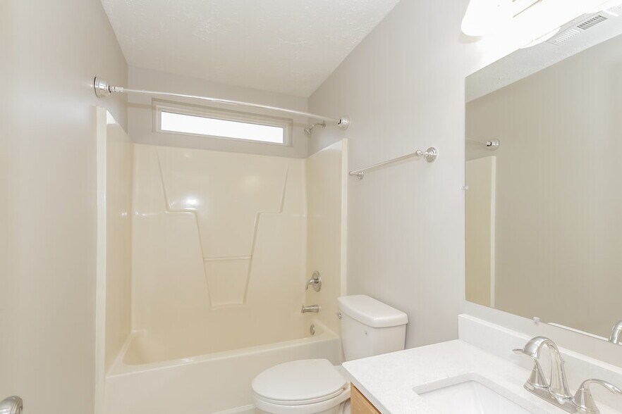 Building Photo - 112 Bluffton Rd