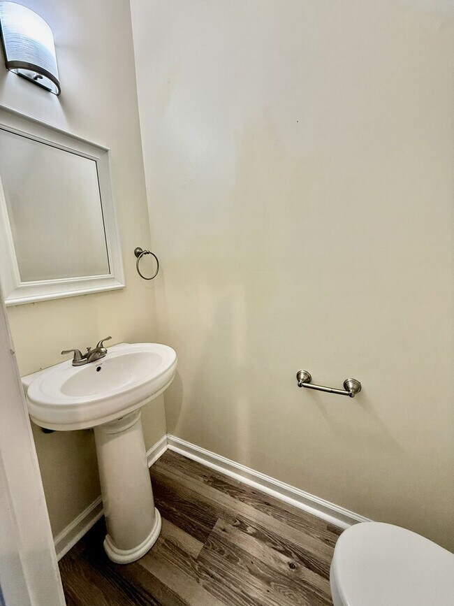 Building Photo - Beautiful 2018-built 4-bedroom 3.5 bath home in sought-after Westhaven!