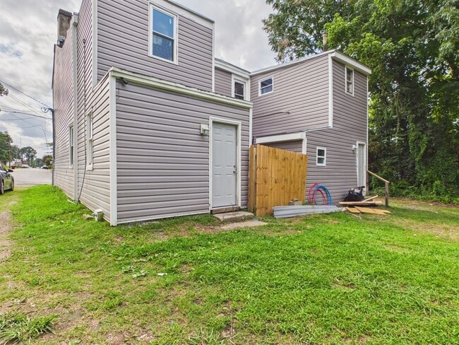 Building Photo - 529 Harrison St