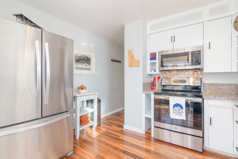 Building Photo - 2104 W State St