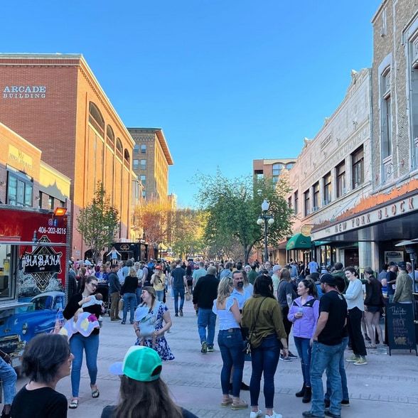 Building Photo - 21 N Last Chance Gulch