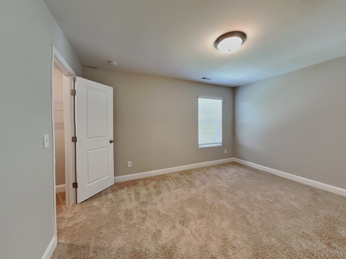 Building Photo - 3820 Sapphire Ridge Ct