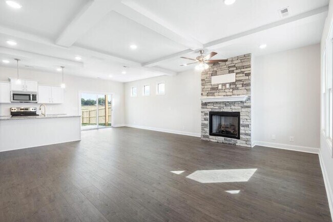 Building Photo - 1445 Dan Brown Dr
