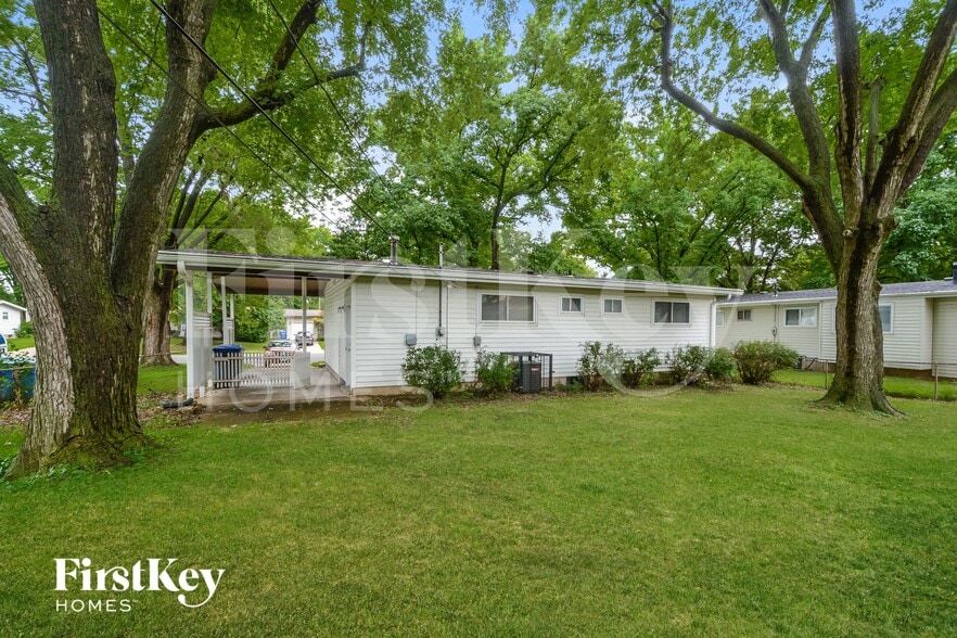 Building Photo - 400 Humes Ln