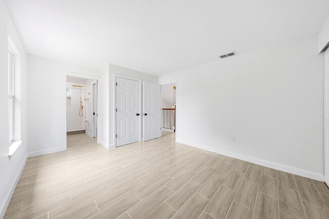 Building Photo - 5175 Moeller Ave