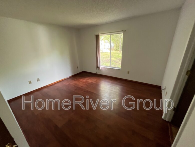 Building Photo - 3155 Boxelder St