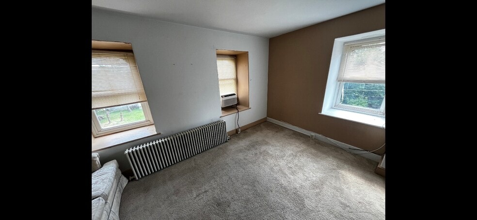 Building Photo - 1459 Washington St