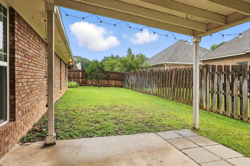 Building Photo - 131 Rock Ct
