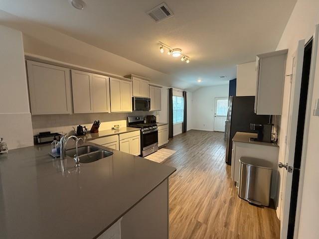 Building Photo - 204 Longbridge Dr