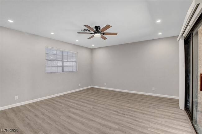 Building Photo - 612 Buttonwood Ln