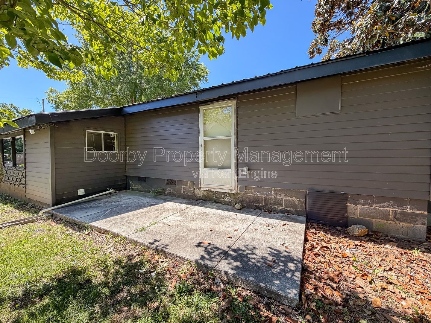 Building Photo - 5270 Rotary Dr