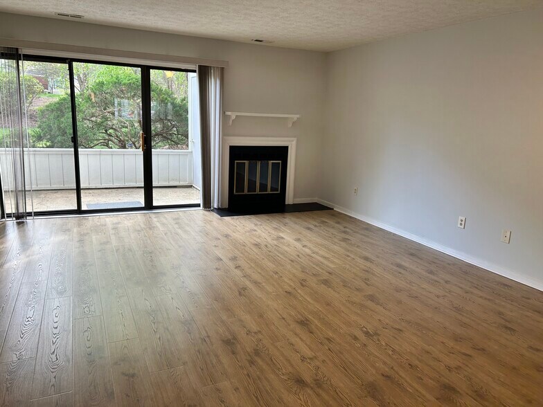 Building Photo - 2716 Schooner Ct