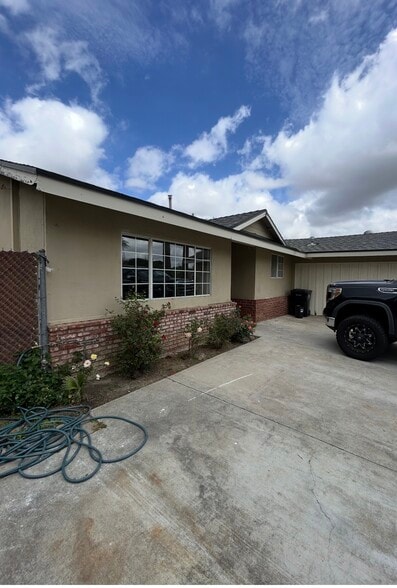 Building Photo - 7711 Sausalito Ave