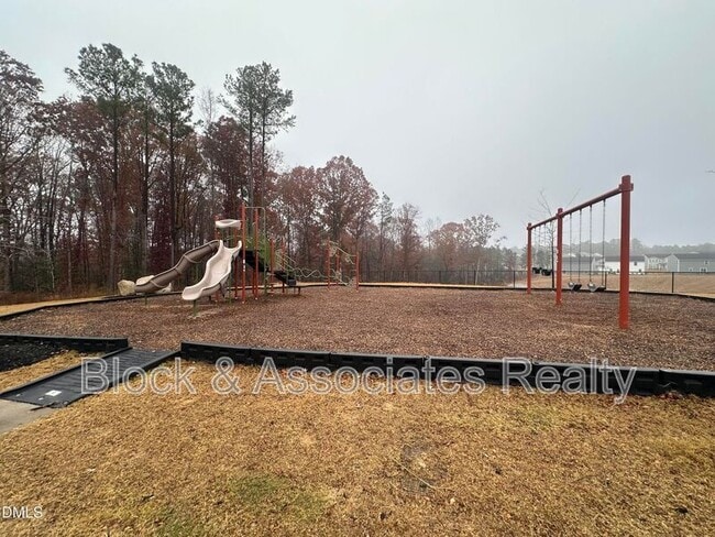 Building Photo - 6650 Gibraltar Rock Dr