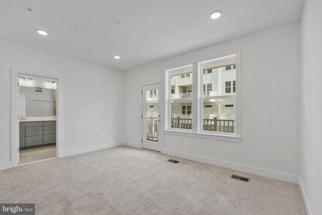 Building Photo - 19826 Lavender Dust Sq