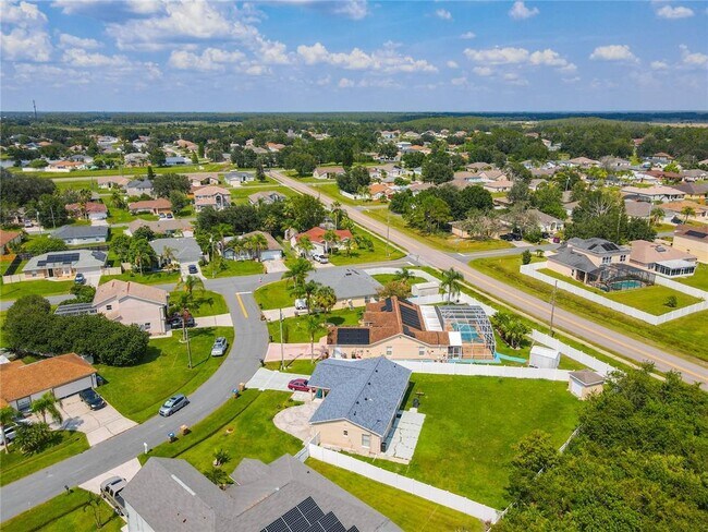 Building Photo - 853 Blanc Ct