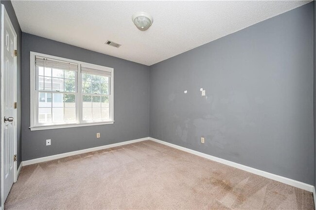 Building Photo - 105 Celia Ct