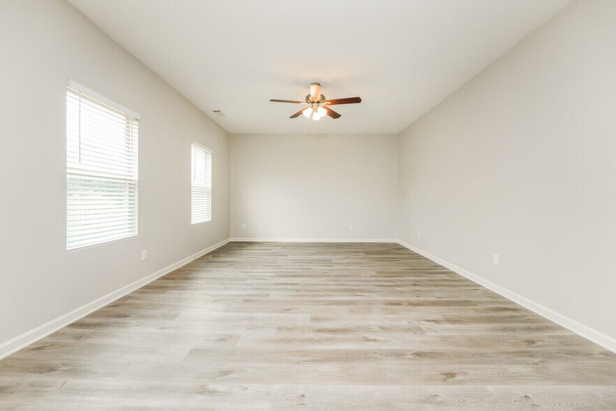 Building Photo - 828 Castilla Way