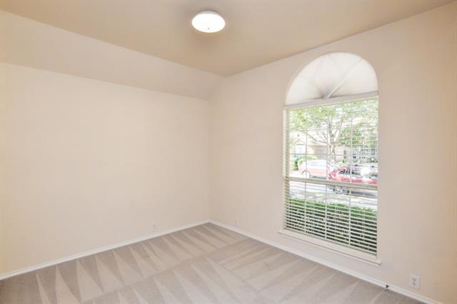 Building Photo - 2609 Swan Dr
