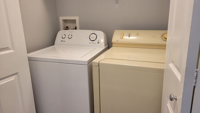 Building Photo - Seasonal/short term only 2/2 ground floor condo downtown Sarasota at Villagio!