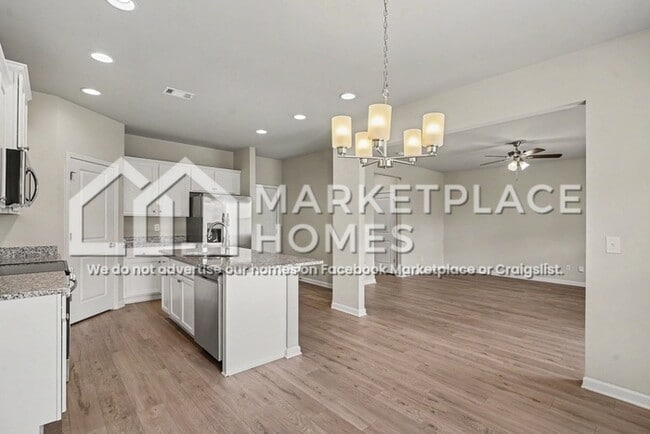 Building Photo - 229 W L Miller Dr