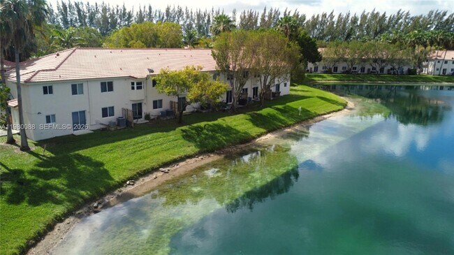 Building Photo - 2920 SE 13th Ave