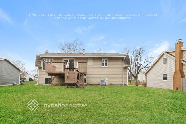 Building Photo - 714 N Pinecrest Rd