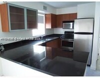 Building Photo - 1 br, 1 bath Condo - 777 NE 62nd St Apt C302