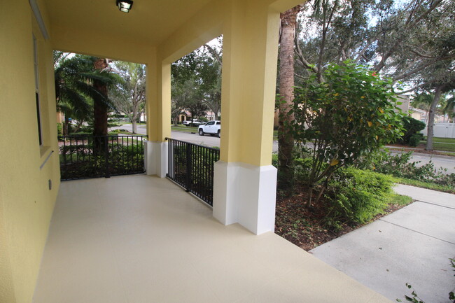 Building Photo - 256 San Remo Dr
