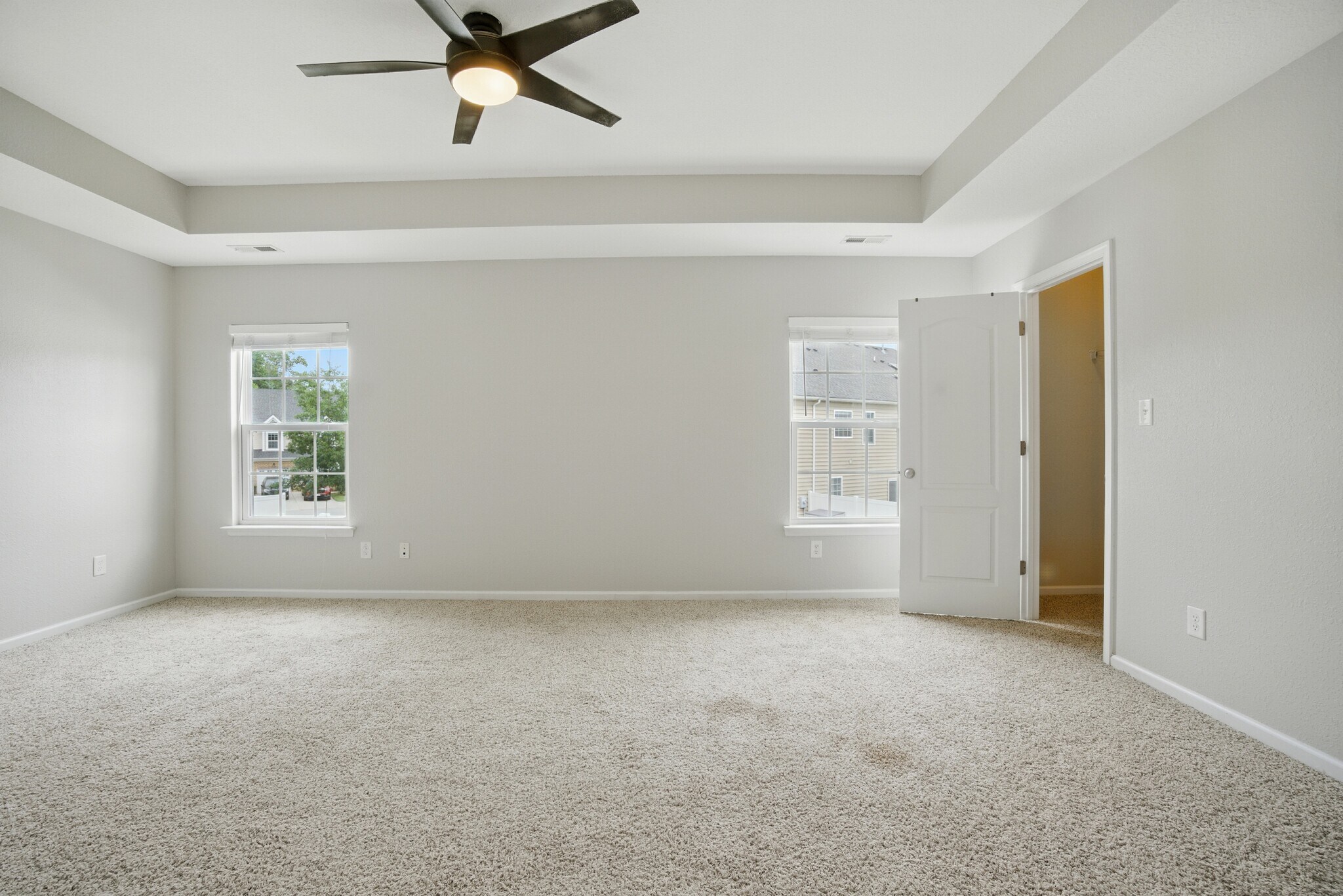 Building Photo - 5009 Breleigh Ln