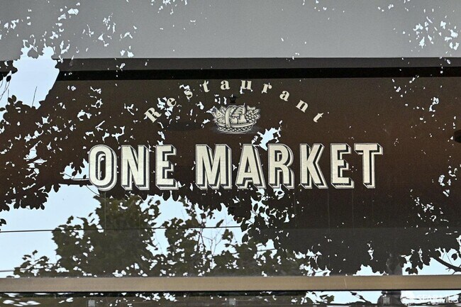 Building Photo - 75 Folsom St