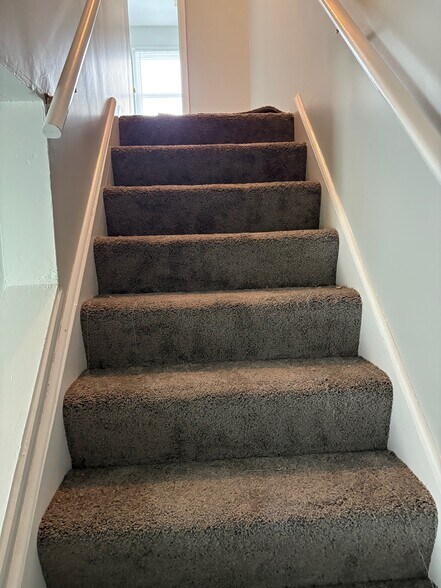 Building Photo - 205 Buckeye Cir