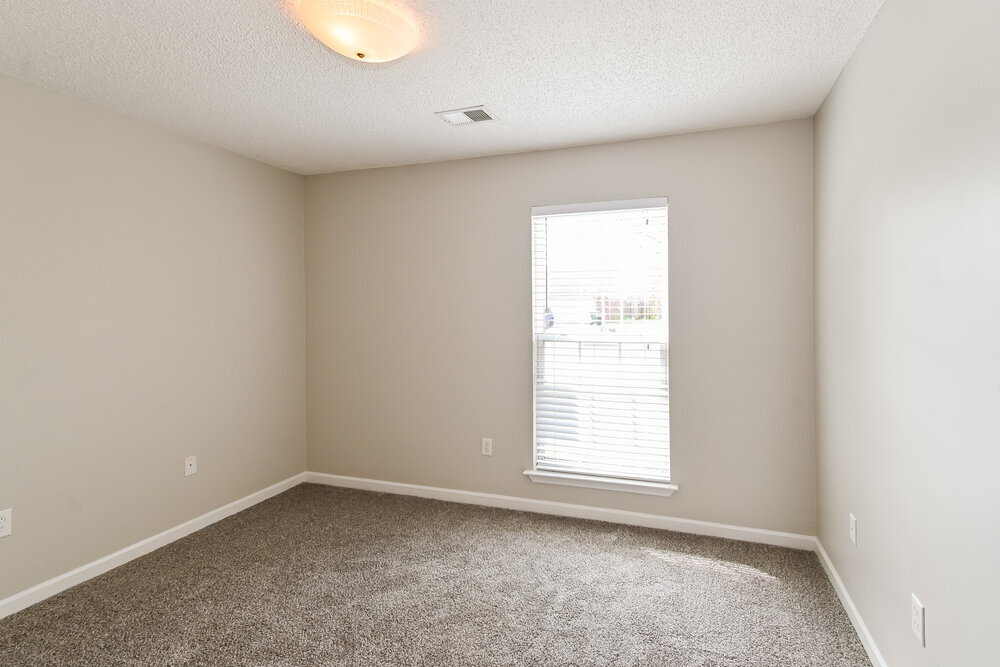 Building Photo - 1812 Cherry Creek Dr