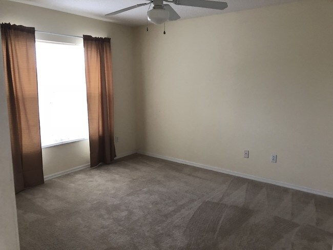 Building Photo - 10522 Angler Ct