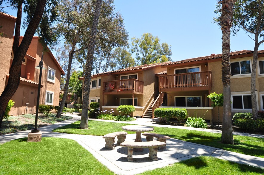 Primary Photo - The Villas at Camino Bernardo