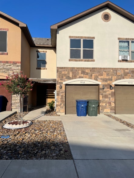 Primary Photo - 5808 Montevista Dr