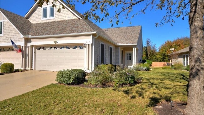 Building Photo - 303 Bonham Loop