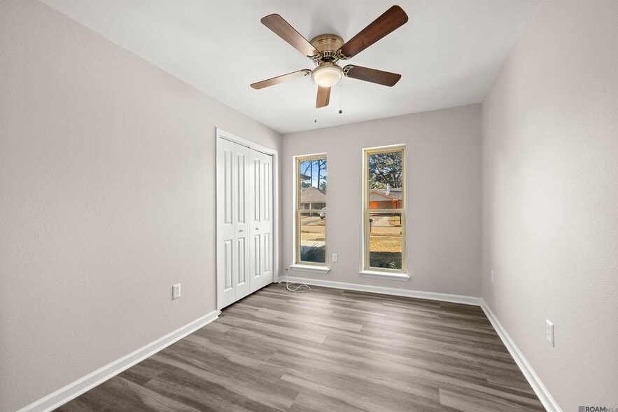 Building Photo - 9219 Baronne Dr